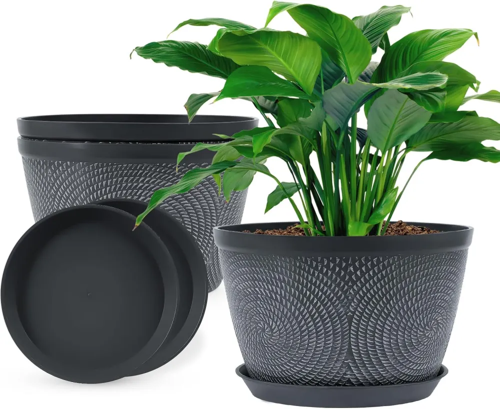 Quarut 10 Inch Plastic Planter with Drainage Tray